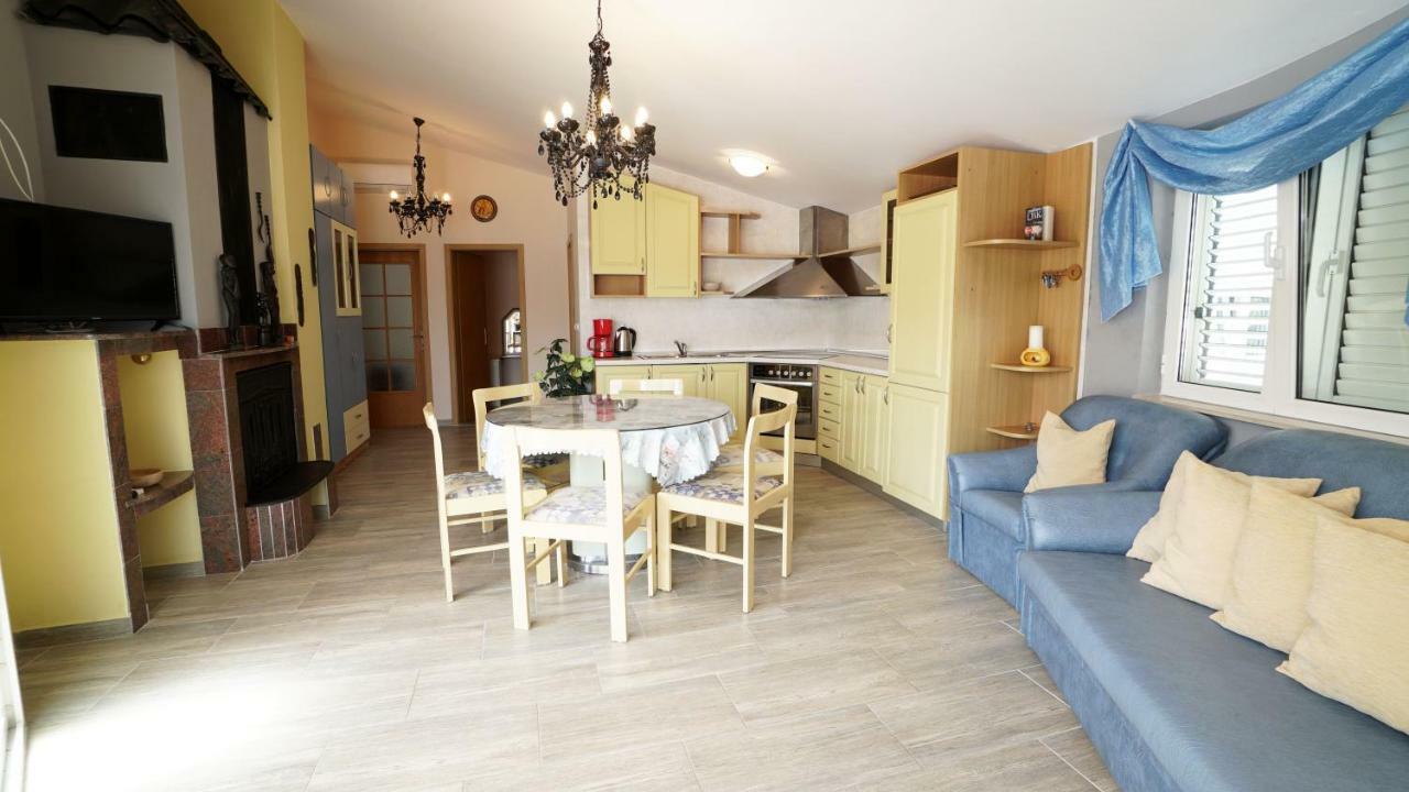 Villa Lulic Vir Esterno foto